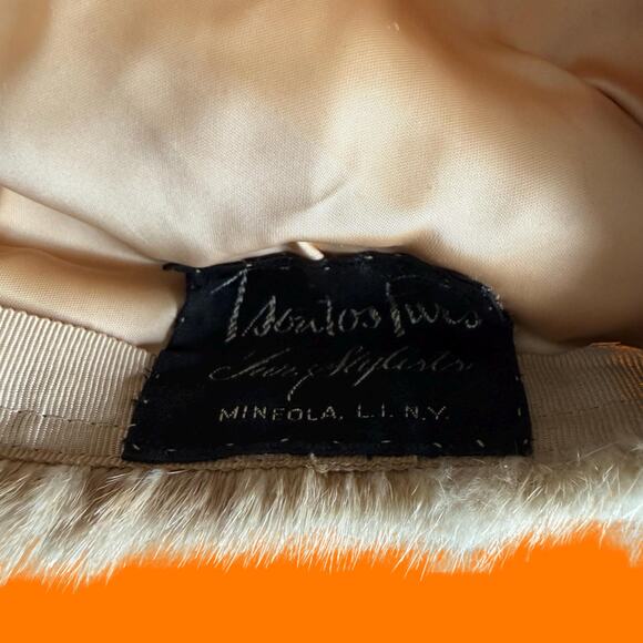 50\'s vintage blonde mink fur mob wife old hollywood pillbox hat XS Tsontos Furs main image 4